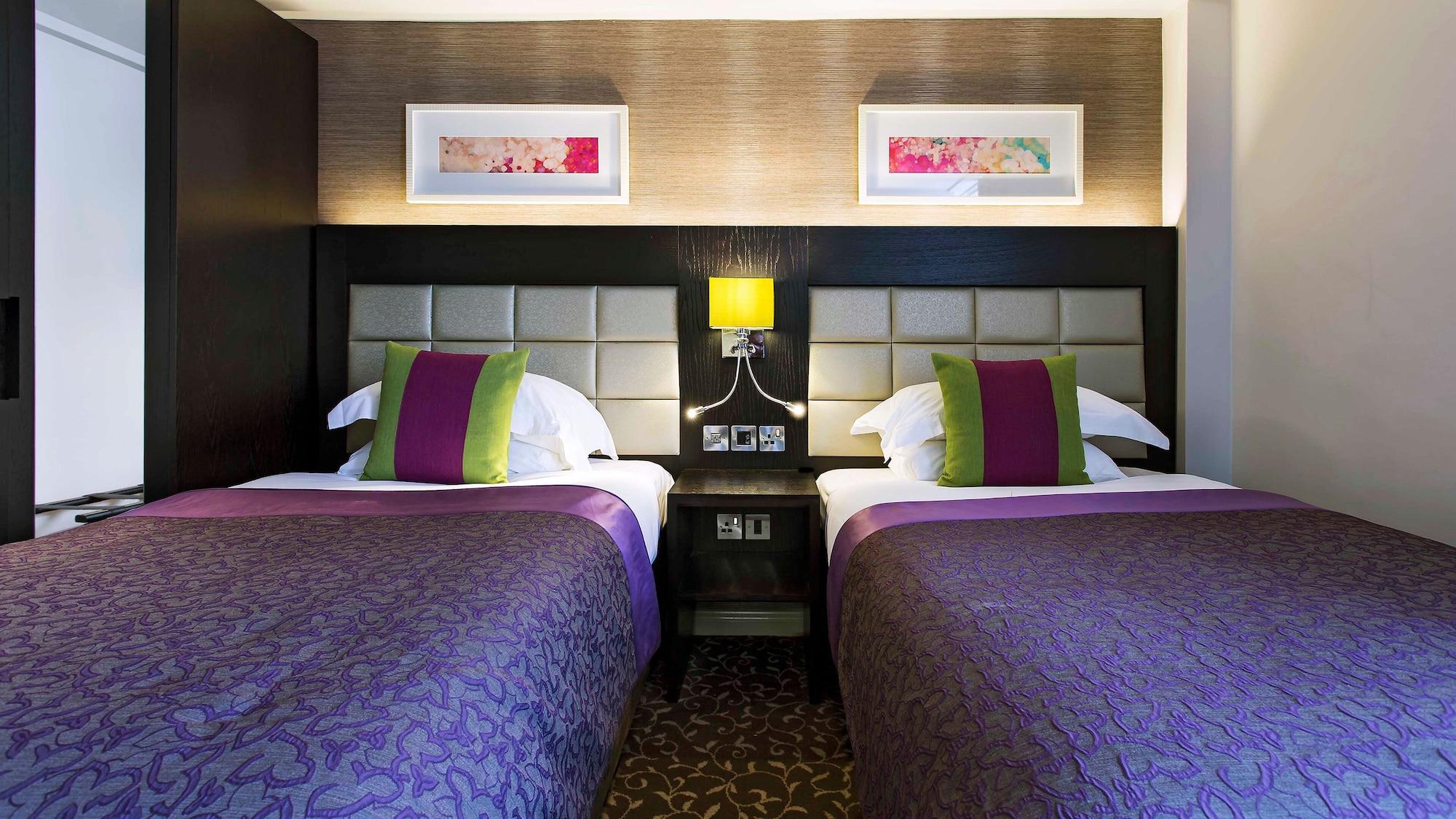 Lensbury Hotel 4*