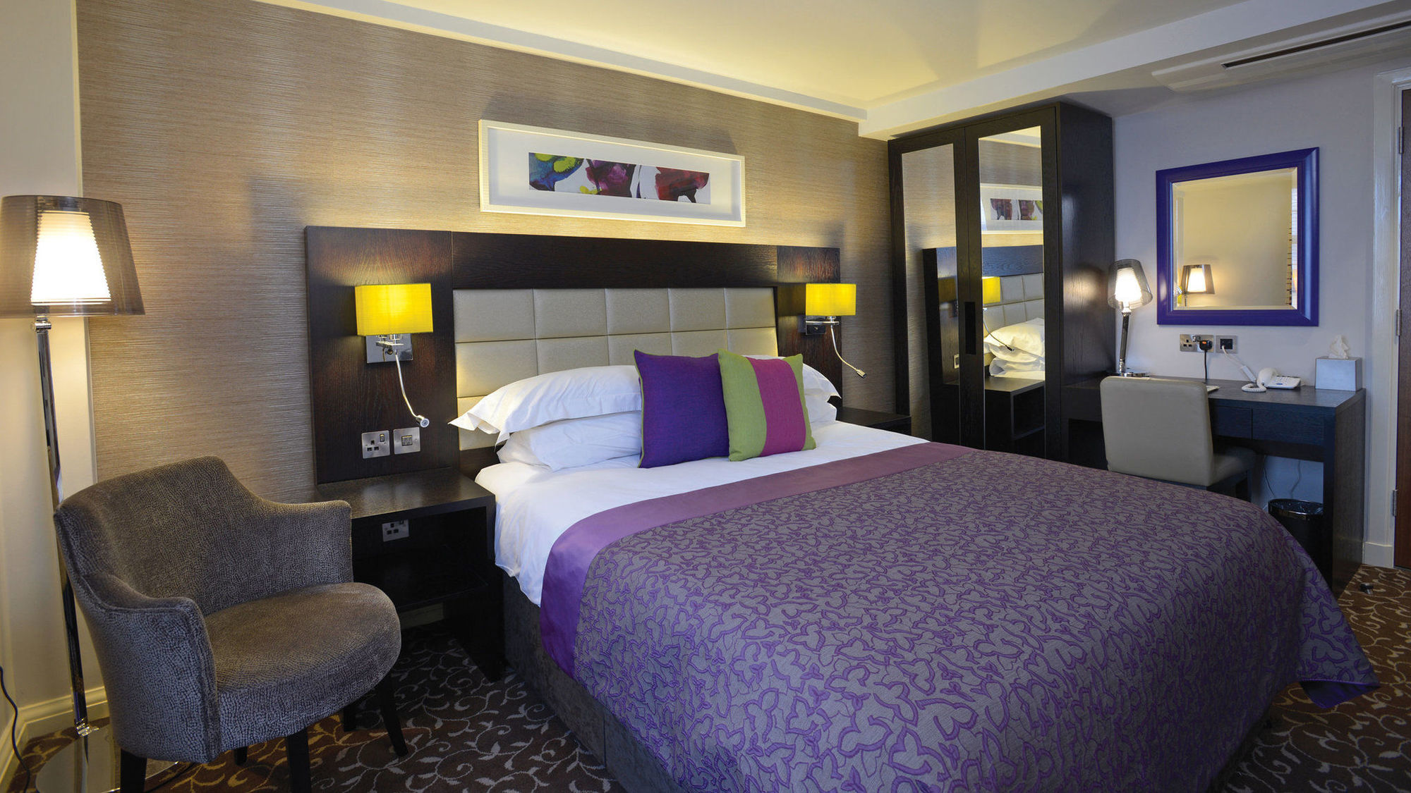 Hotel Lensbury 4*
