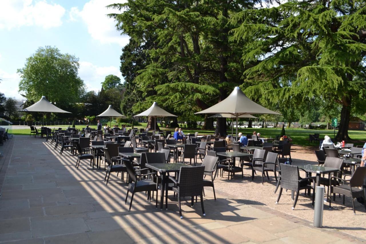 Lensbury 4*